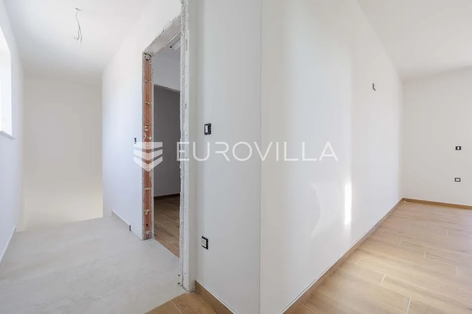 istra, žminj, kuća s bazenom i pogledom na vinograd u privatnom kompleksu, novogradnja - slika 28