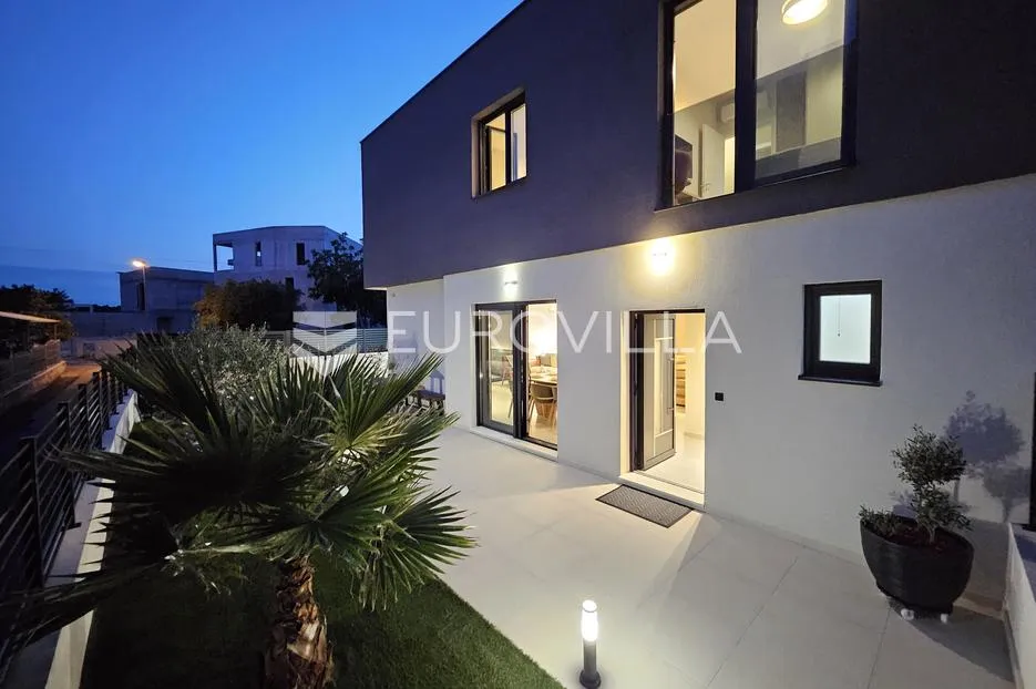 srima, novogradnja, vila s bazenom - slika 32