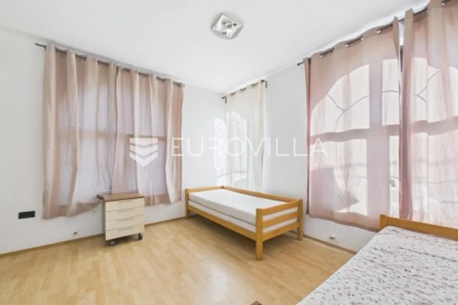 viškovo, sroki, uređen stan površine 54 m² s parkingom - slika 7