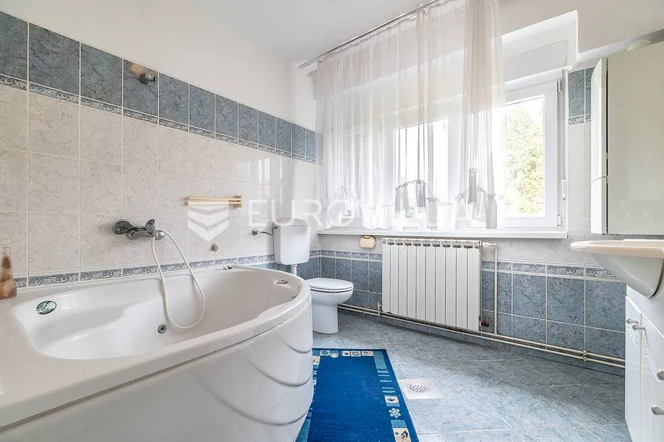 zagreb, vrhovec obiteljska kuća 350 m2 - slika 5