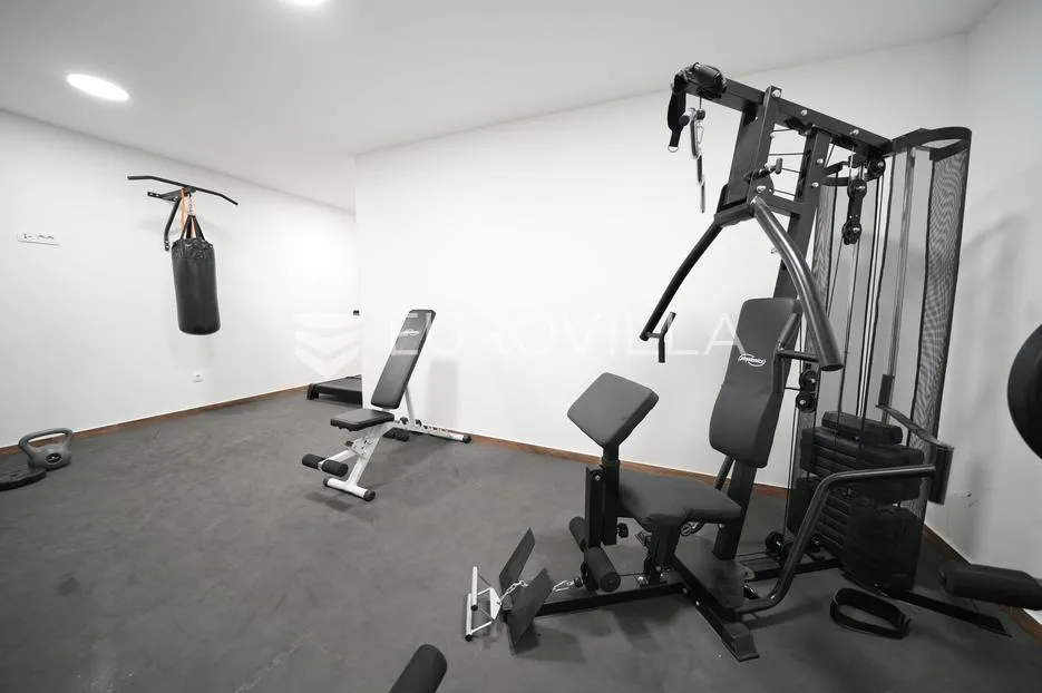 zadar, bili brig luksuzno opremljen trosobni i jednosobni stan s teretanom i spa centrom 241 m² - slika 41