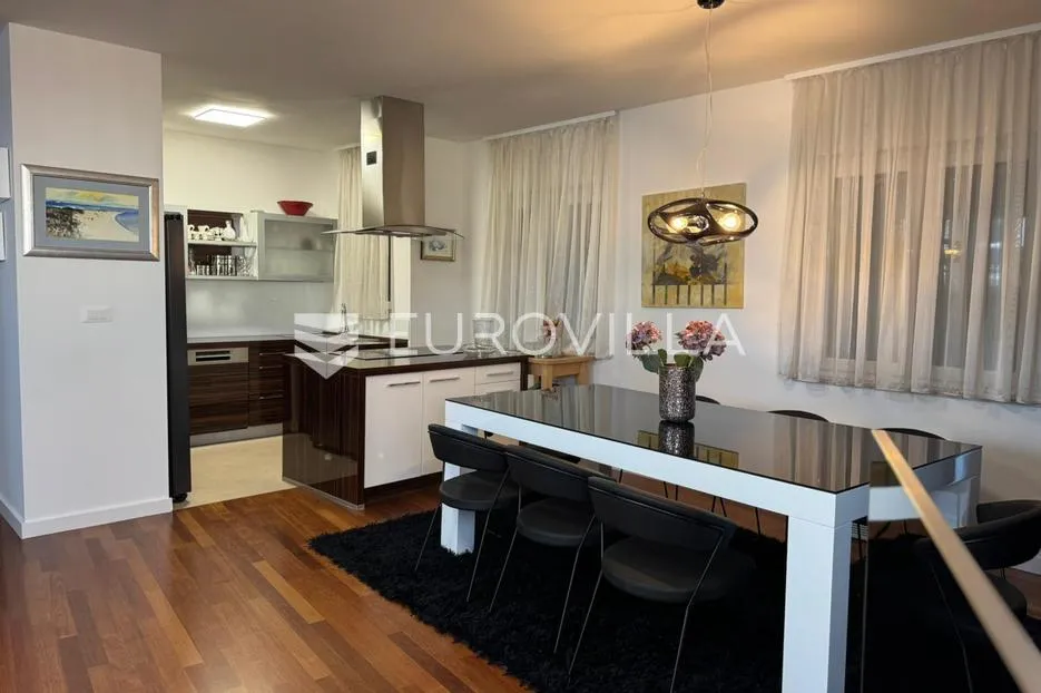 brač, bol, penthouse na atraktivnoj lokaciji - slika 10