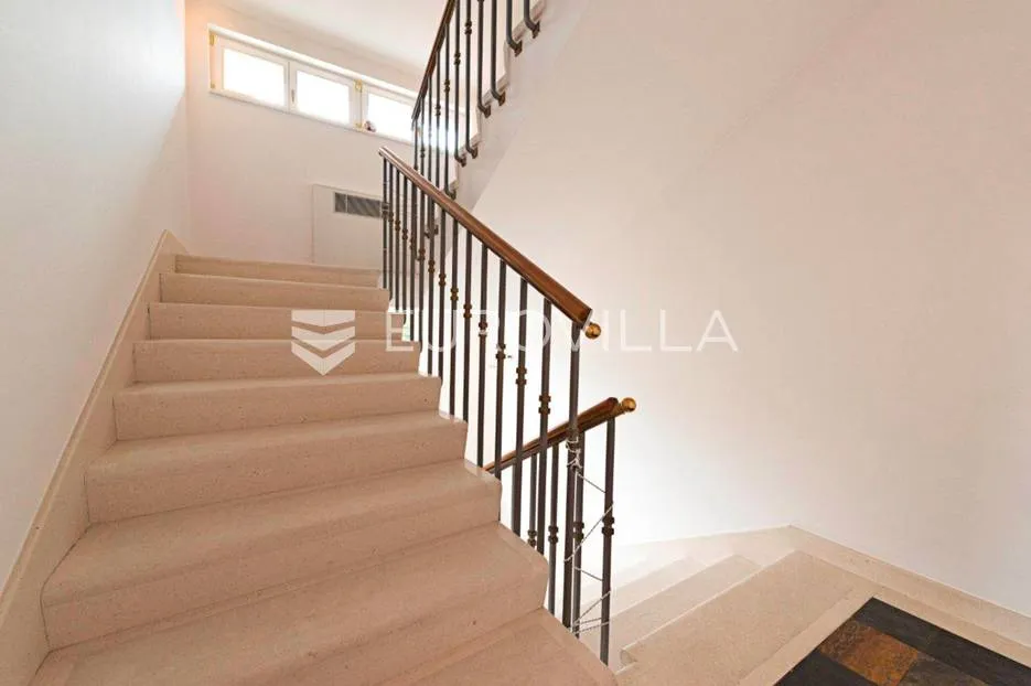 tuškanac luksuzna obiteljska vila 600 m² - slika 18