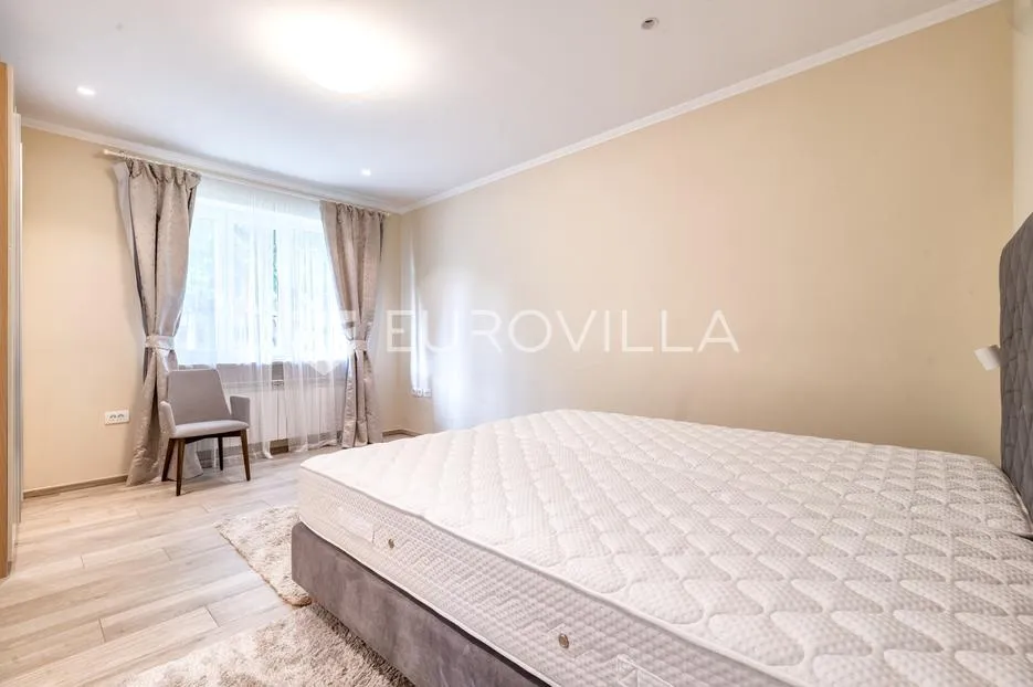 zagreb, rakovčeva, prekrasan četverosoban stan, 115 m² - slika 6