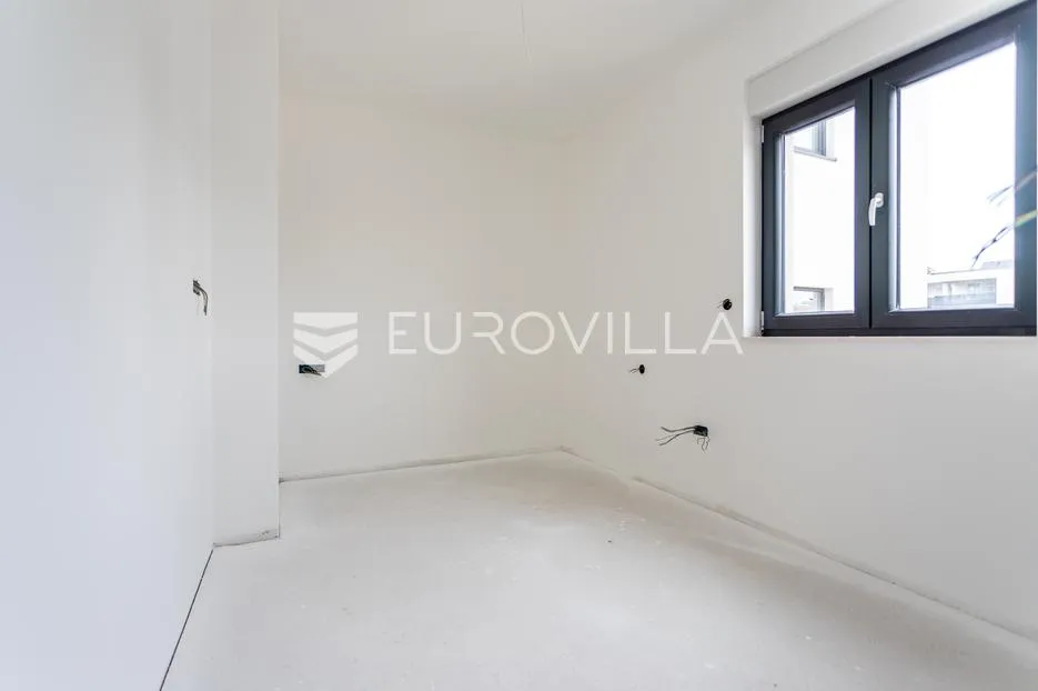 vodice, prostran trosoban stan, 125,82 m² - slika 6