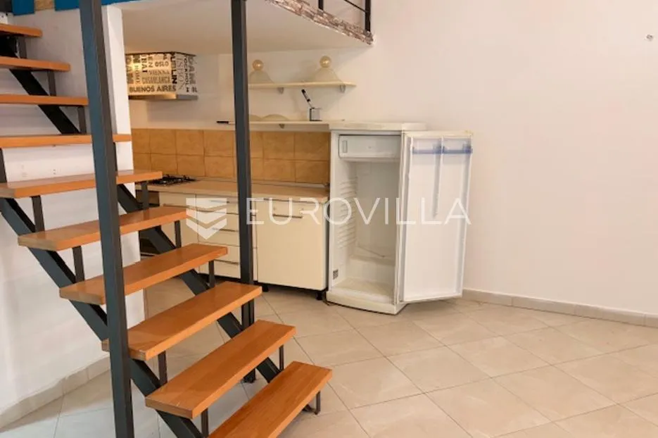 labin, stari grad labin, funkcionalan stan od 38,18 m² - slika 3