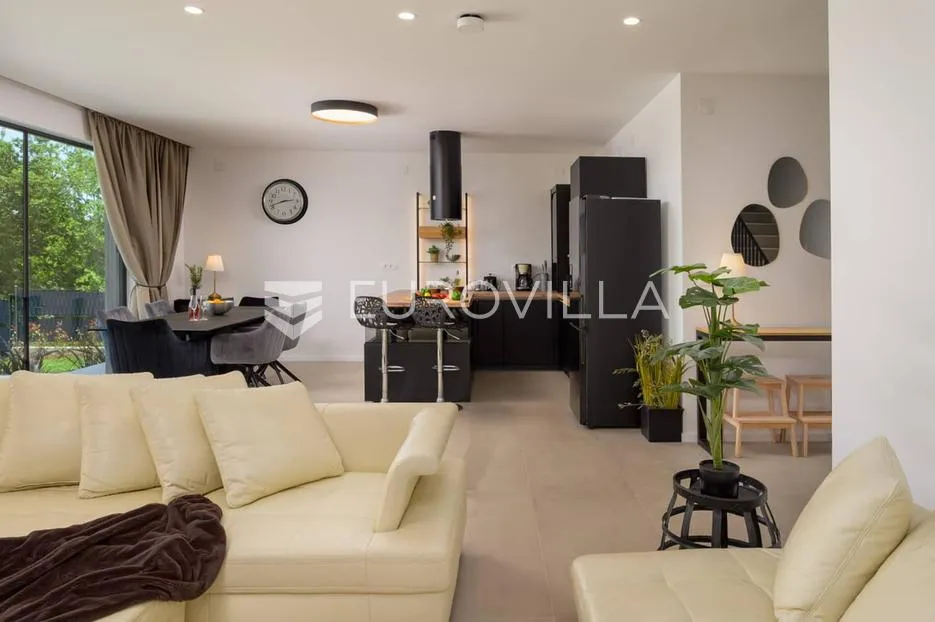 rovinj, rovinjsko selo - luksuzna vila na izoliranoj lokaciji - slika 24
