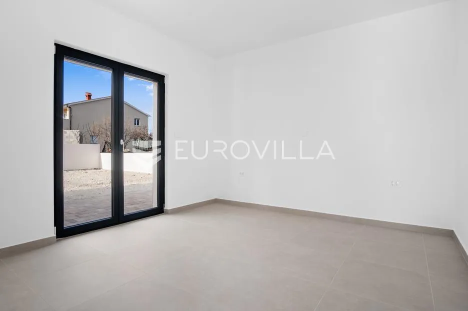 istra, svetvinčenat, cukrići, vila 155 m², terasa s ljetnom kuhinjom, bazen, 2 parkirna mjesta - slika 4