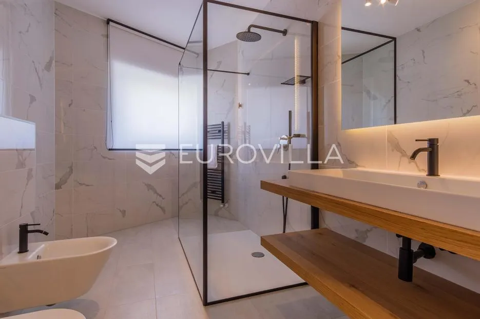 istra, funtana, moderna vila 180 m² s bazenom i privatnim parkingom - slika 17