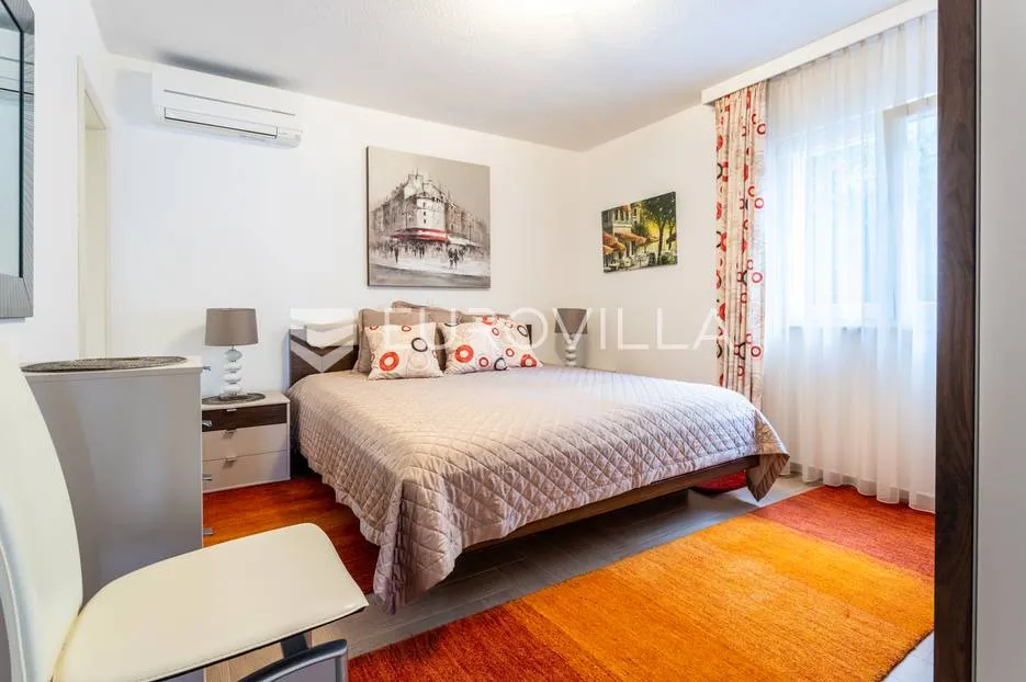 trogir, okrug gornji, prekrasna vila s pogledom na more - slika 22