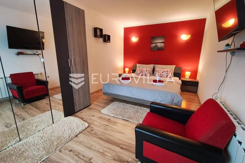 kraljevica, križišće, samostojeća kuća od 170 m² s bazenom - slika 6