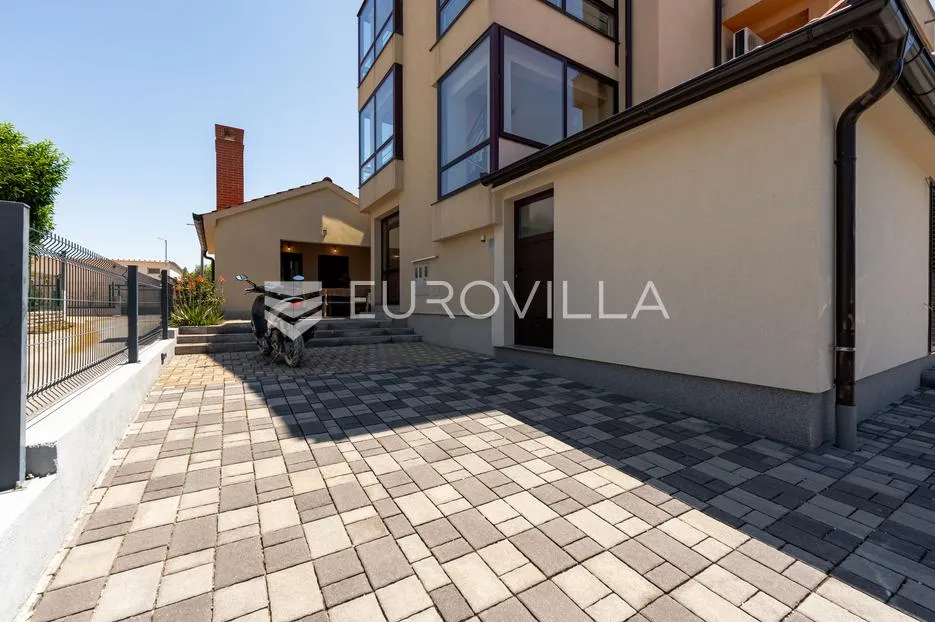 pakoštane, drage, kuća s tri stambene jedinice, 600 m od mora - slika 114