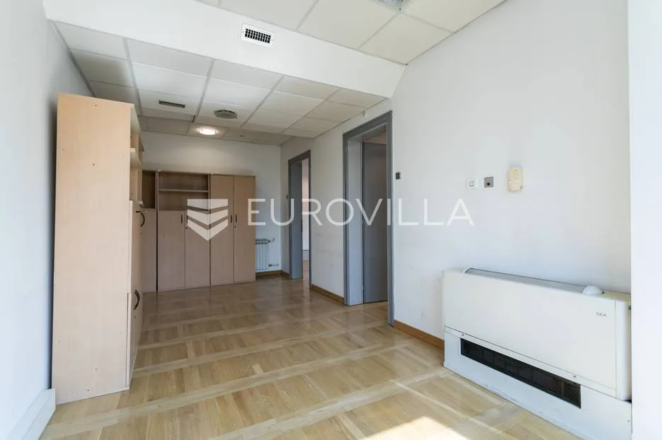 svetice, uredski prostori za zakup 59 m² - slika 5