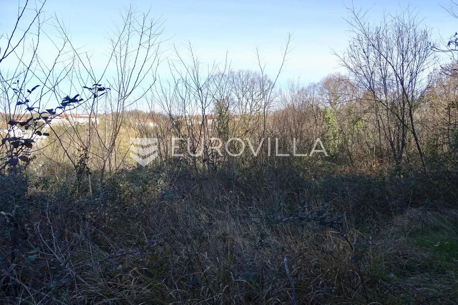kastav, građevinski teren na mirnoj lokaciji, moguća parcelacija na 3 terena - slika 9