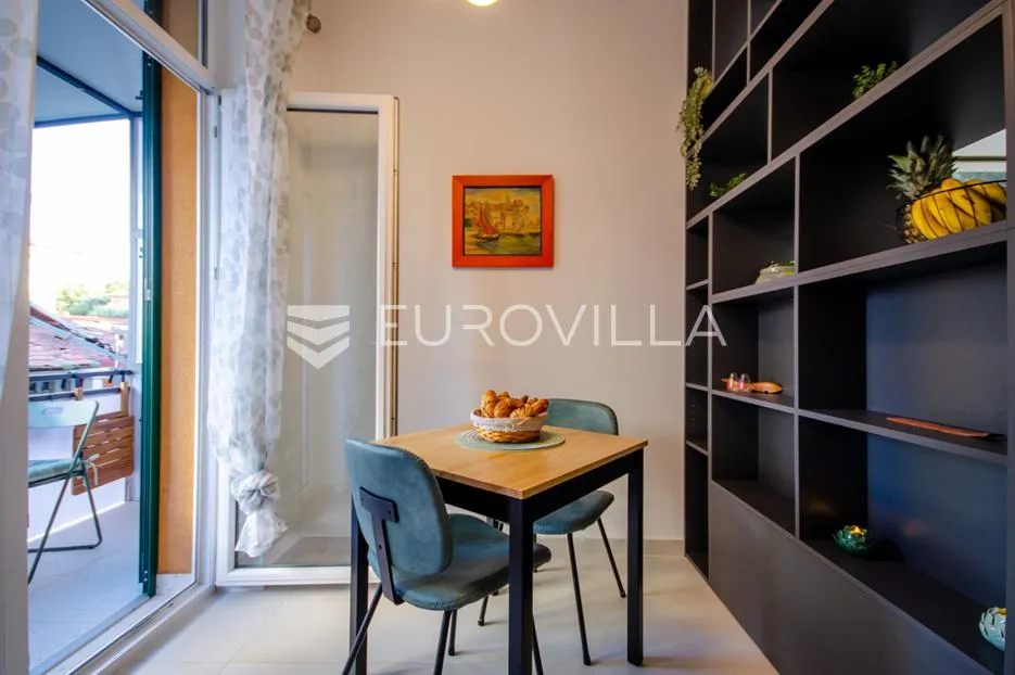 split, tršćanska - renovirani stan s parkirnim mjestom - slika 12