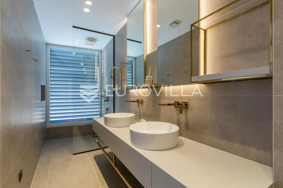 istra, rovinjsko selo, moderna novogradnja 222m2 s bazenom - slika 10