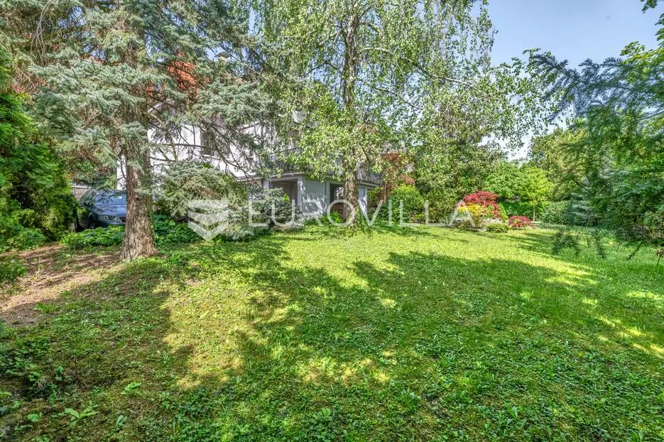 zagreb, srebrnjak, prekrasna vila s uređenom okućnicom - slika 4