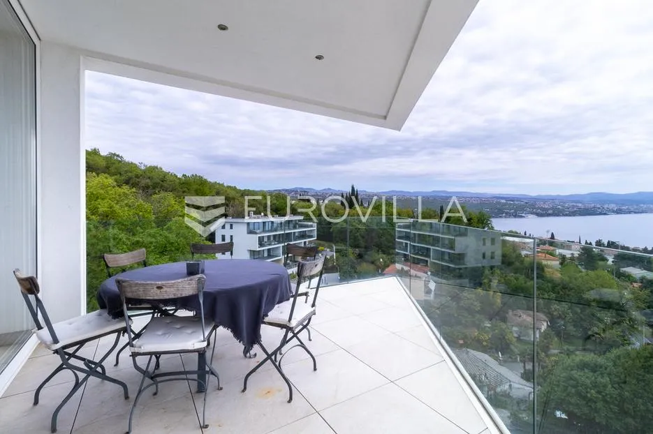 opatija, volosko, luksuzan penthaus 267 m², krovna terasa s jacuzzijem - slika 41