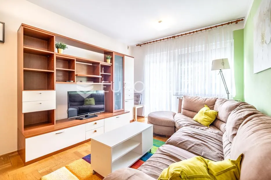 Zagreb, Bosiljevska, funkcionalan trosoban stan 70 m²