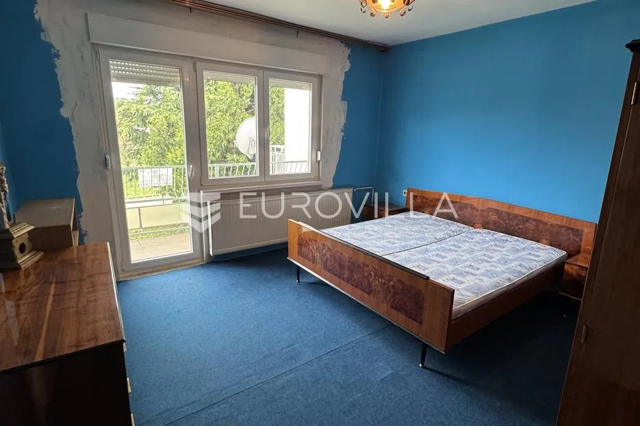 nova gradiška, naselje hasana kikića, prostrana obiteljska kuća cca. 216 m² - slika 5