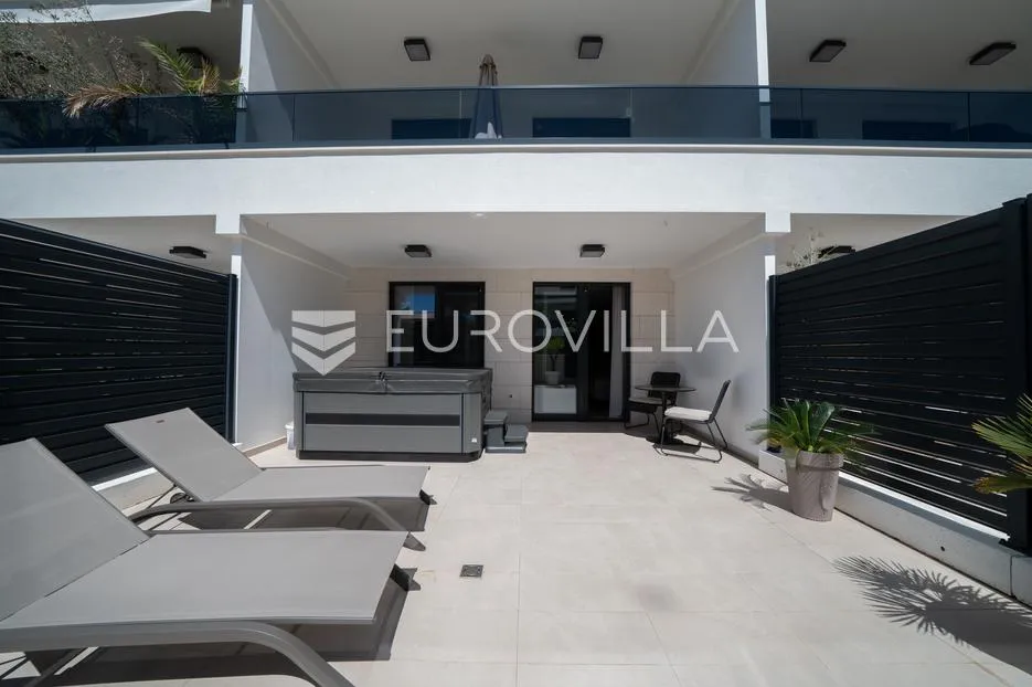 zadar, borik, luksuzan jednosoban stan s vrtom, 57,46 m² - slika 16