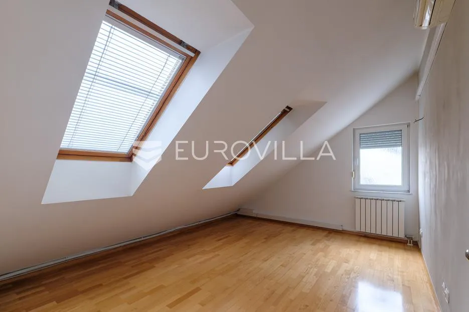 zagreb, trešnjevka, vmd, luksuzan troetažan stan s terasom, otvoreni pogled - slika 40
