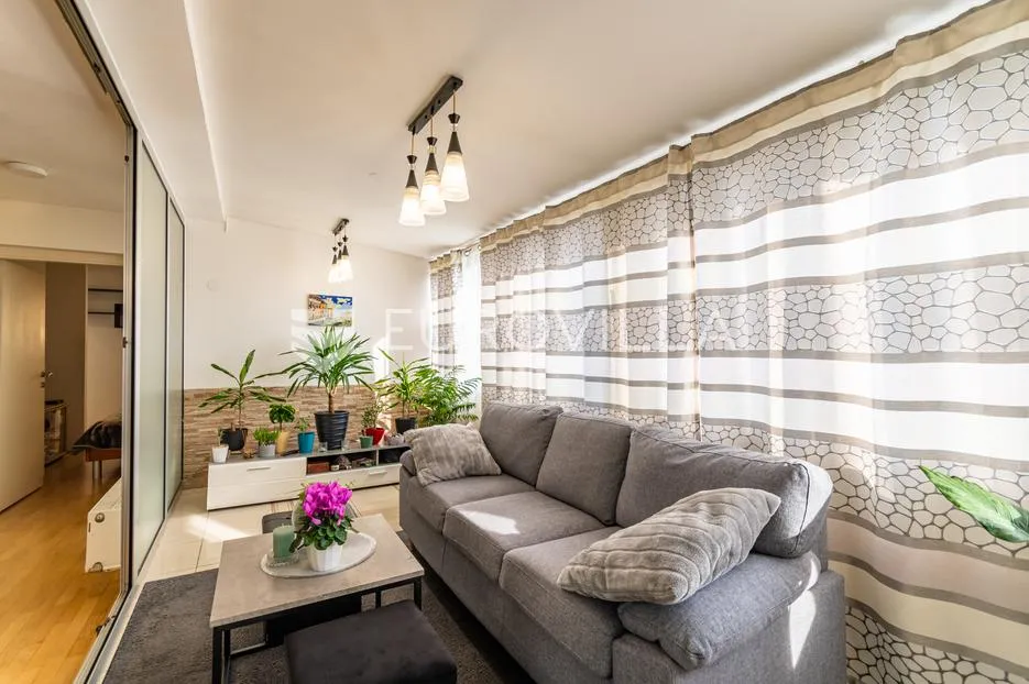čakovec, centar, prekrasan četverosoban stan površine 145,69 m² - slika 4