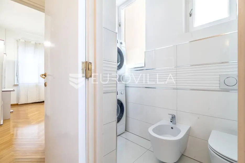 zagreb, donji grad, prekrasan peterosoban stan 132 m² - slika 11