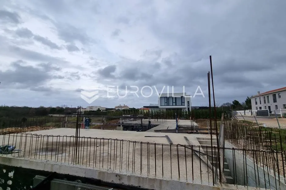 bale, atraktivno građevinsko zemljište 1295 m2 sa svim dozvolama - slika 23