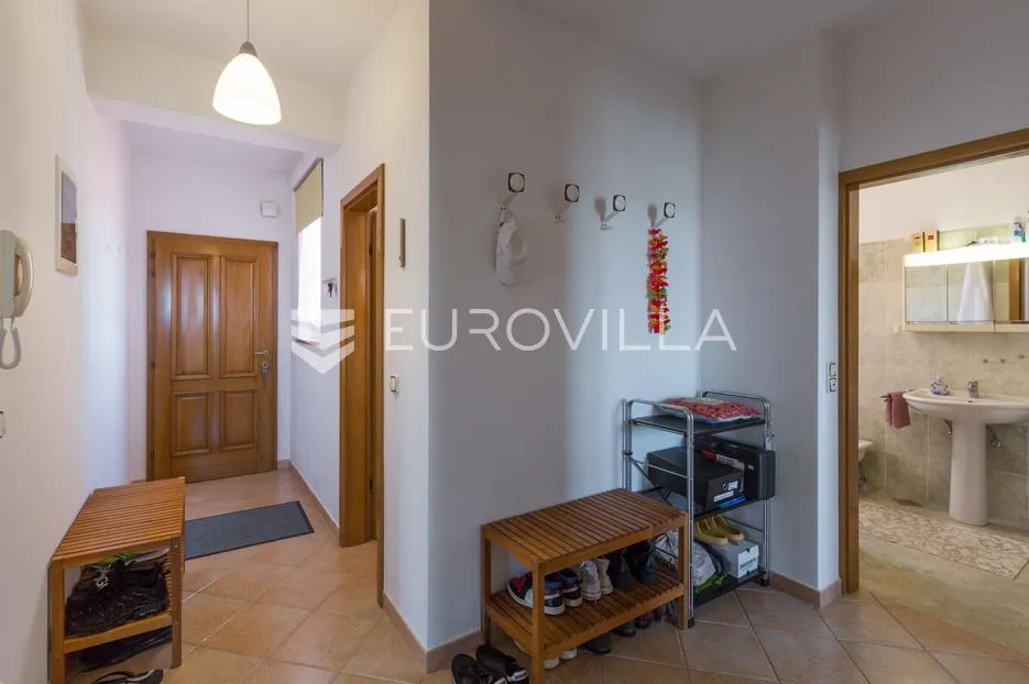 istra, rovinj, najam stana s dvije spavaće sobe s parkingom 77,36 m² - slika 15