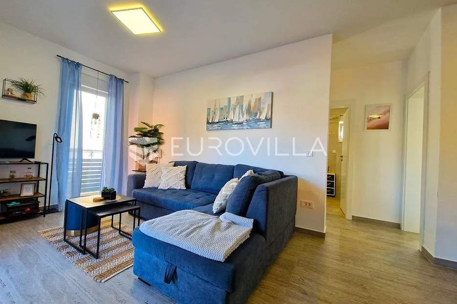 vir, prizemni apartman s 2 spavaće sobe, 40 m od mora, top lokacija - slika 9