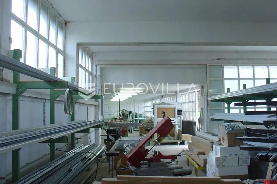hrvatska kostajnica, industrijsko, proizvodno, uredska hala 914,29 m² na parceli 1417 m² - slika 3