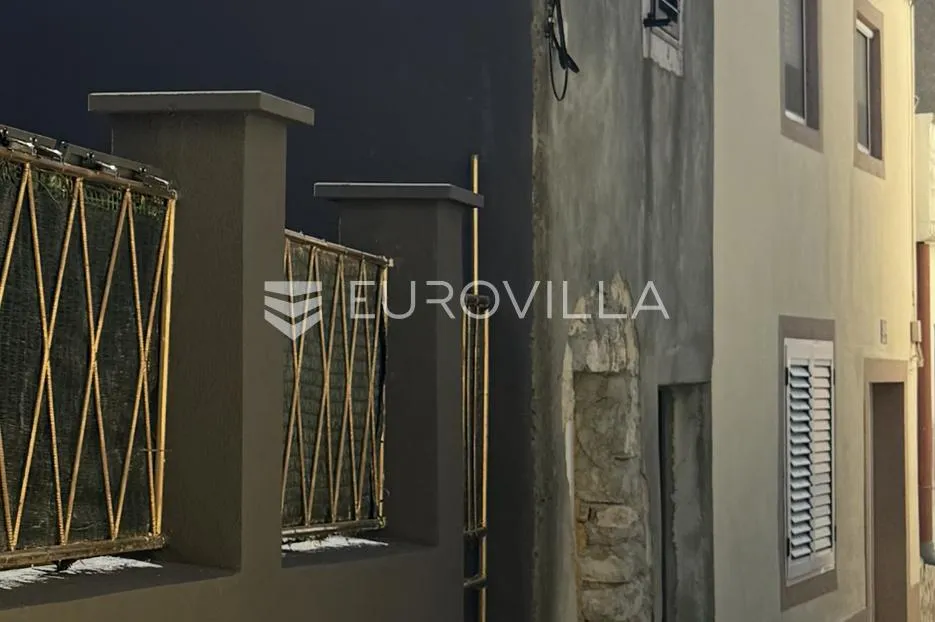 kukljica, stara kamena kuća na izvrsnoj lokaciji - slika 5