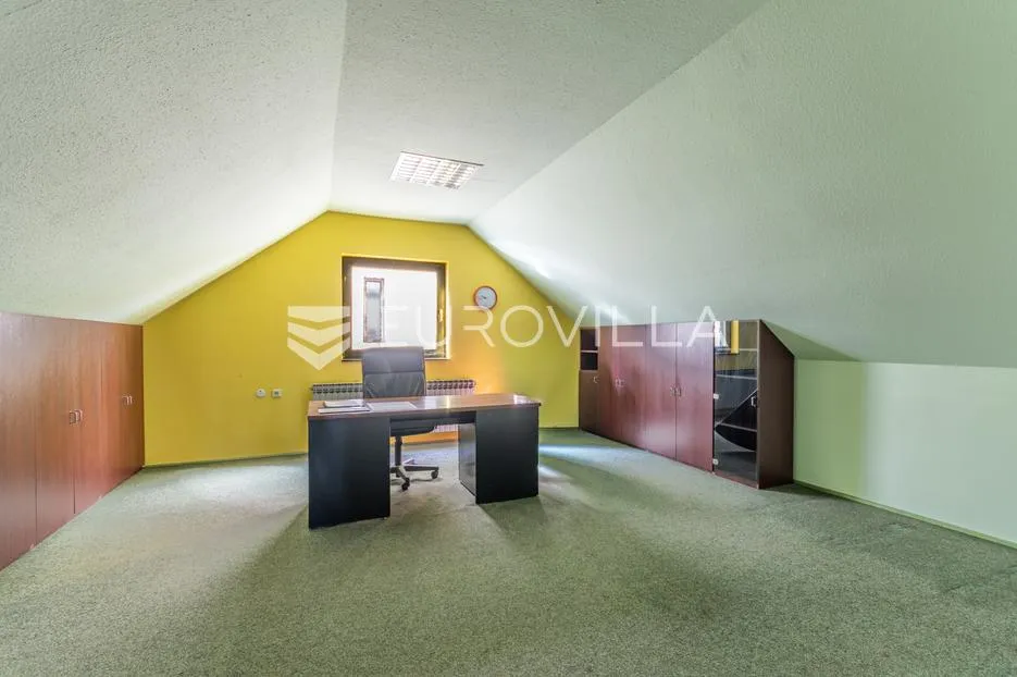 varaždin, centar, poslovna zgrada površine 240 m² - slika 3
