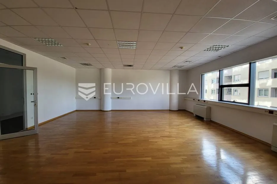 zagreb, novi zagreb, poslovni prostor za zakup 530 m² na 2. katu poslovne zgrade s dizalom - slika 2