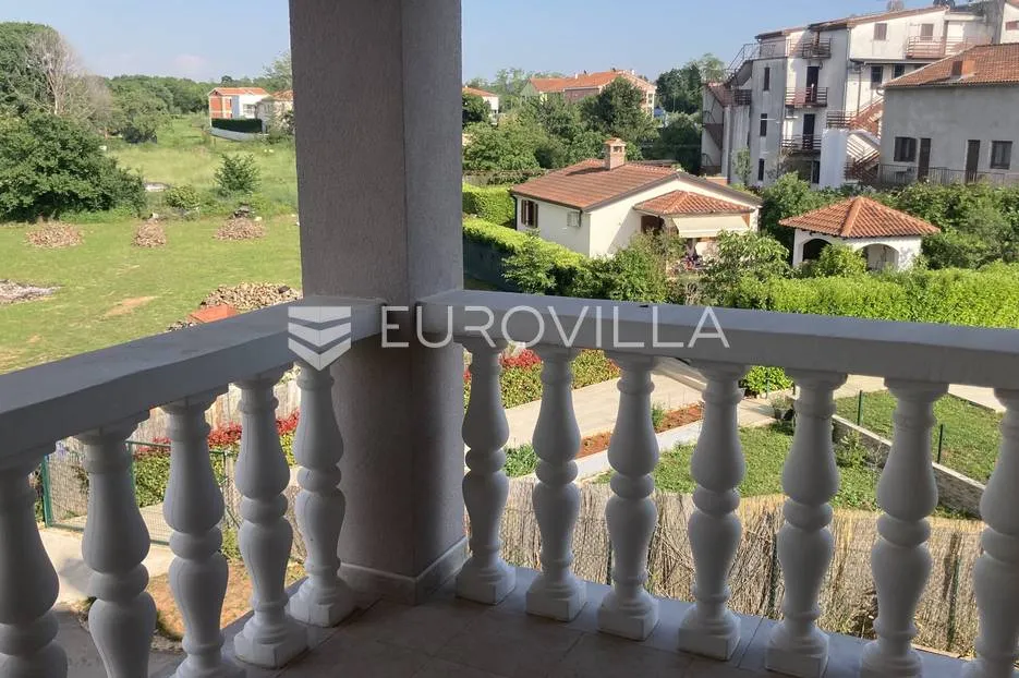 istra, funtana, kuća 580m2 na 500 metara od mora - slika 5