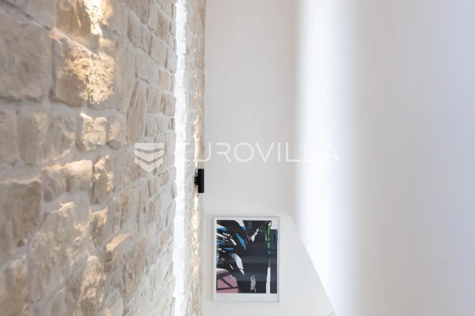 istra, poreč, gedići prekrasna moderna kamena vila 165 m² s bazenom - slika 12