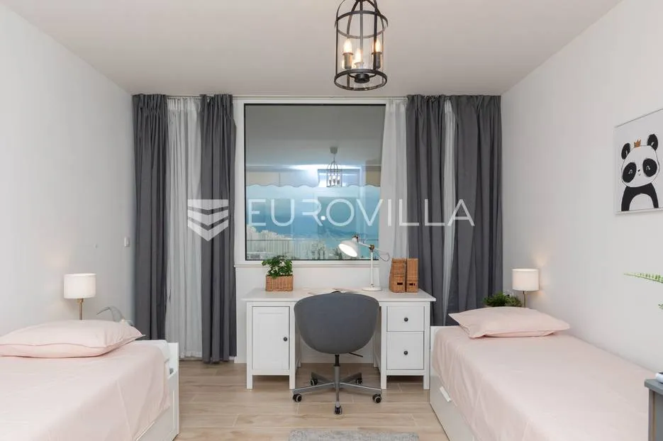 split, split 3 moderan dvoetažni stan pokraj medicinskog fakulteta 112 m² - slika 22