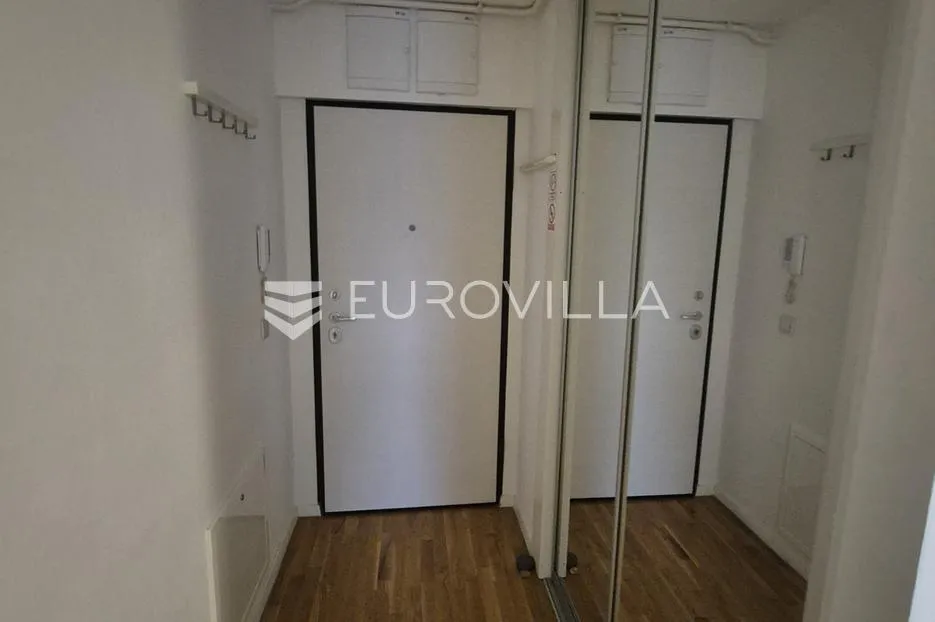 zagreb, špansko, prekrasan trosoban stan površine 56 m² s garažnim parkrinim mjestom - slika 8