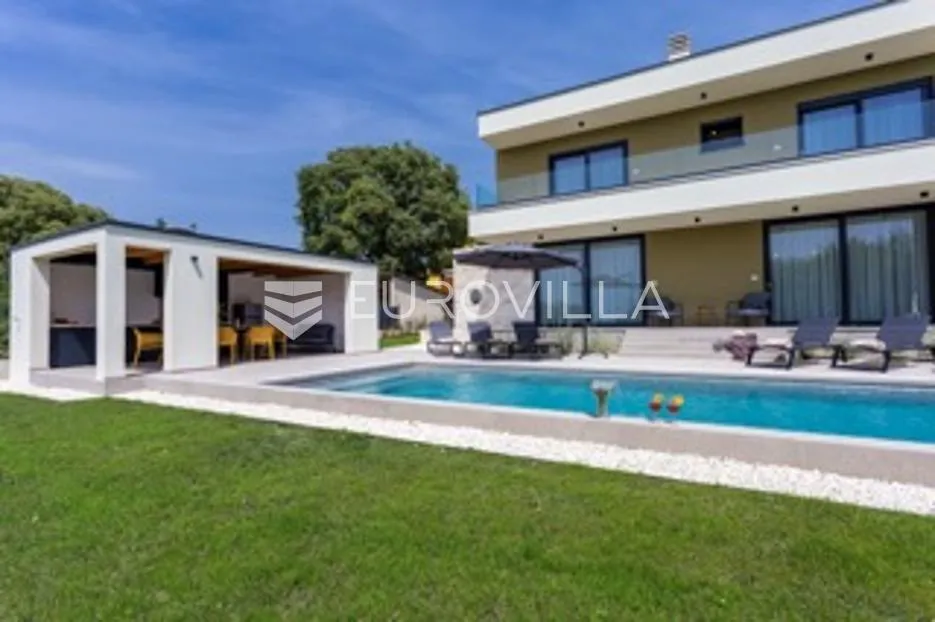istra, smoljanci, kvalitetna i moderna samostojeća kuća, 208 m², grijani bazen 40 m² - slika 5