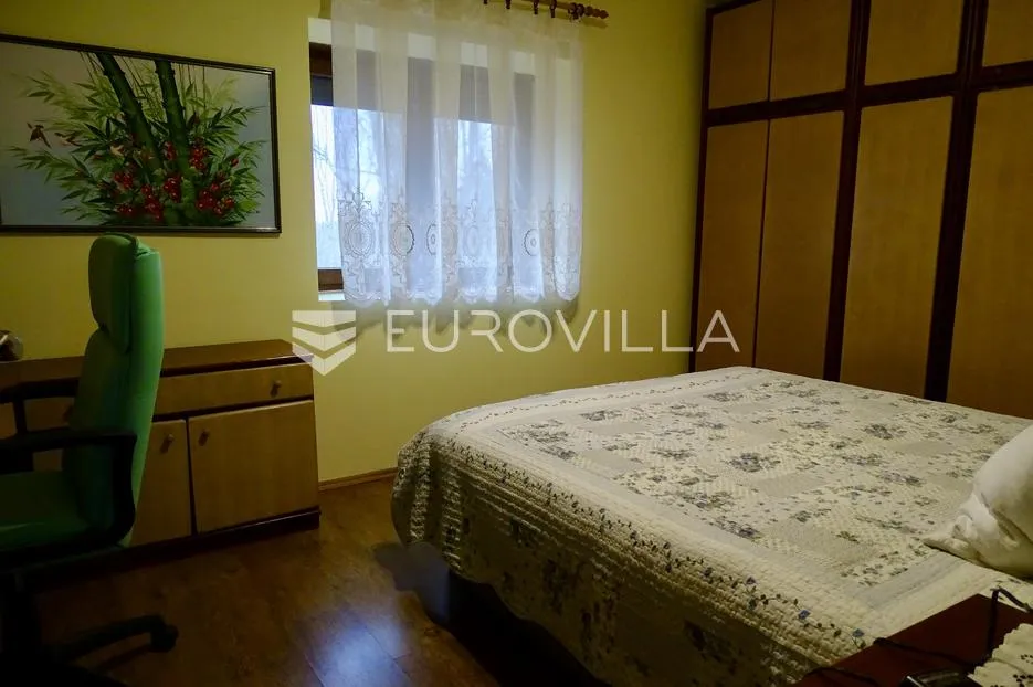 brod moravice, veliko imanje površine 19.448 m² - slika 25
