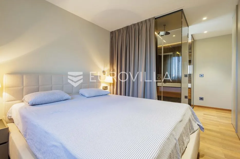istra, novigrad, luksuzan penthouse 135 m², dvije spavaće sobe, pogled na more, parking - slika 11