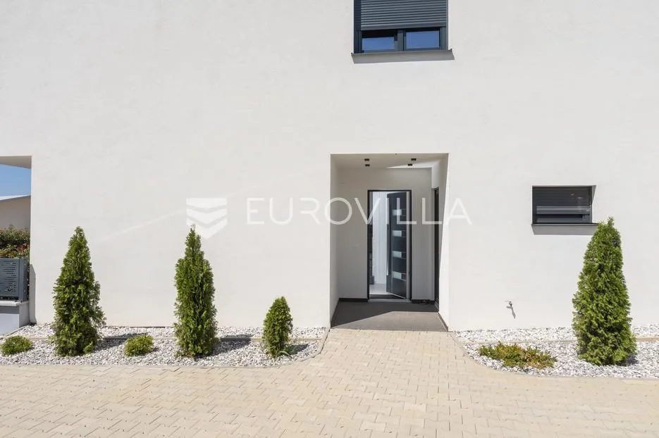 istra, poreč, najam kuće 116 m² s jacuzzijem i vrtom na super lokaciji s pogledom na more - slika 40