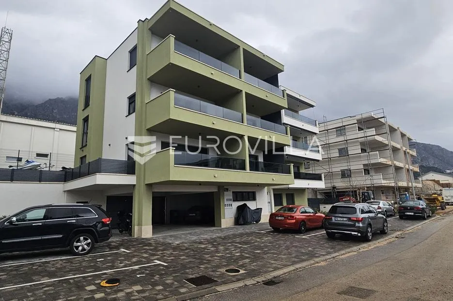 makarska u novogradnji stan 58,3 m² na 2. kat s pogledom na more - slika 3
