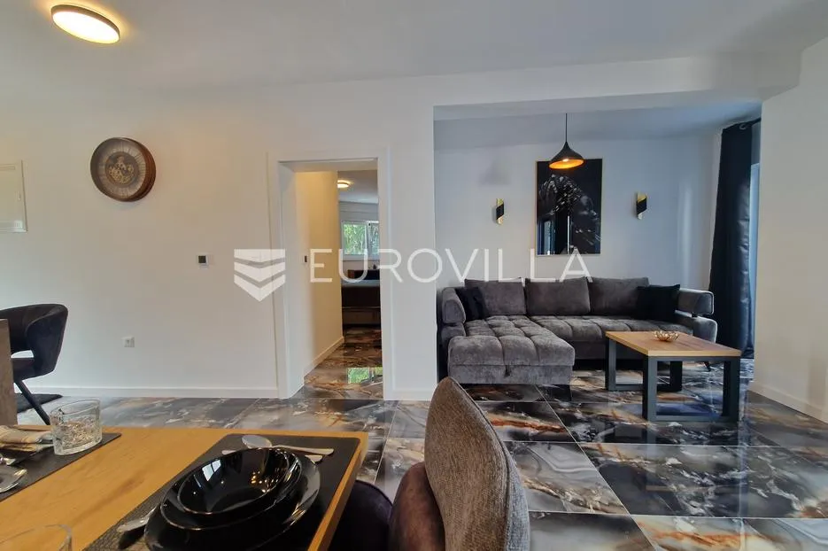 vir, moderan apartman s dvije spavaće sobe, terasom, vrtom i 2 parkirna mjesta, centar - slika 14