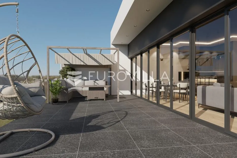 Varaždin, Centar, obiteljski penthouse u novogradnji, površine 142,90 m²