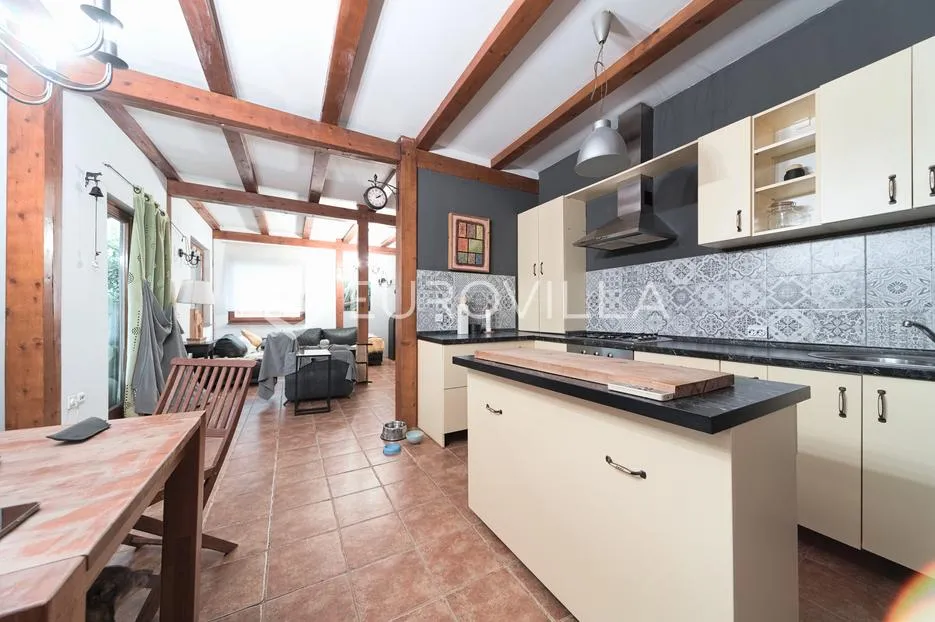 osijek, bilje, četverosobna kuća sa bazenom, 126 m² - slika 7