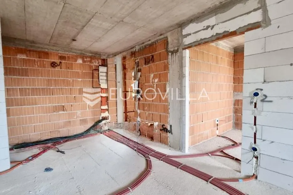 senj, atraktivna zgrada u roh bau fazi sa 6 stanova, pogled na more, garaža - slika 4