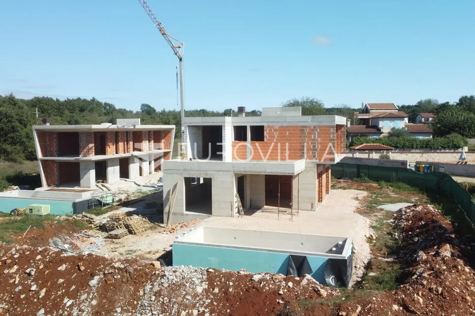 luksuzna vila u baderni, poreč - oaza mira i elegancije - slika 10