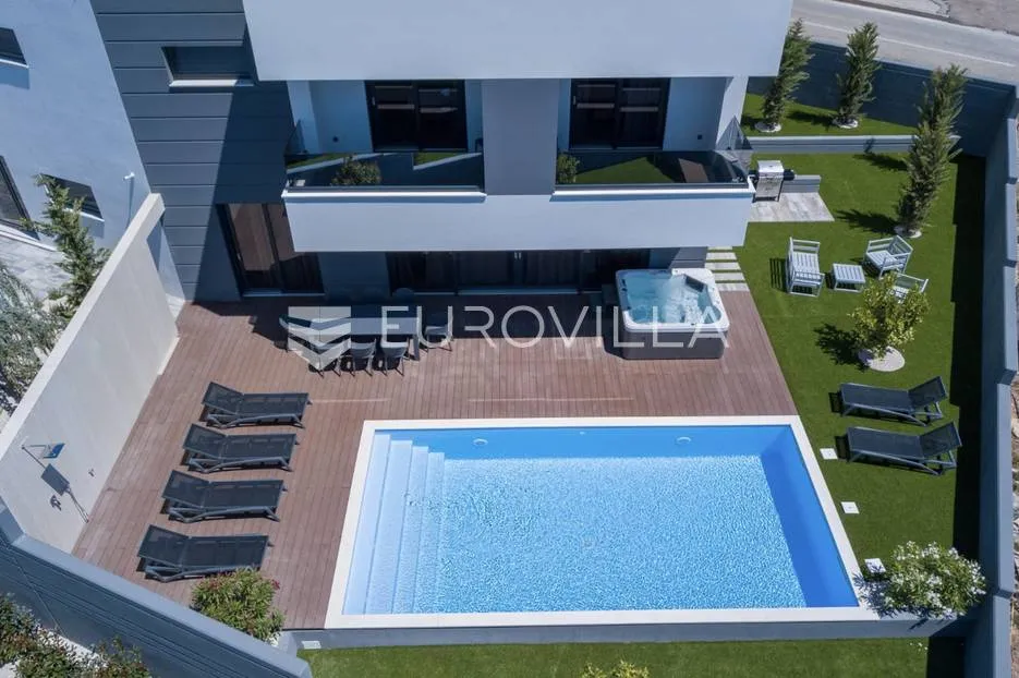 pag, novalja, dvije luksuzne moderne ville s bazenima - slika 32